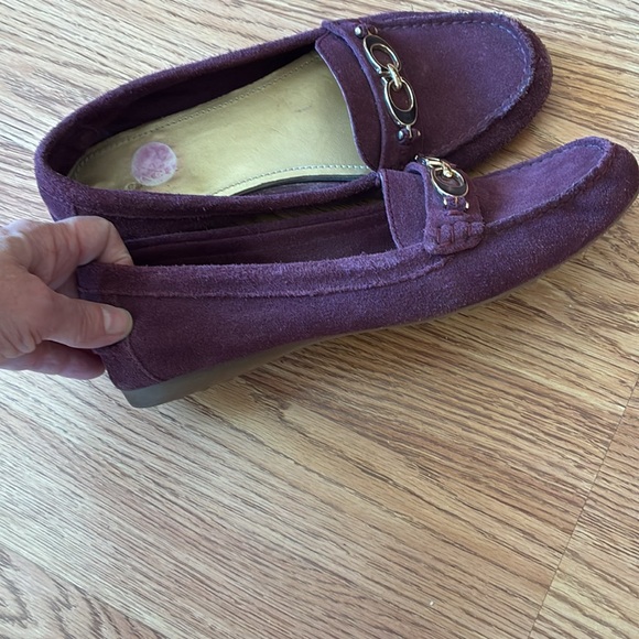 Coach Fortunata burgundy suede loafers - Picture 5 of 8